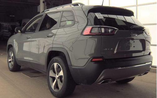 Sting-Gray Clearcoat 2022 Jeep Cherokee Limited