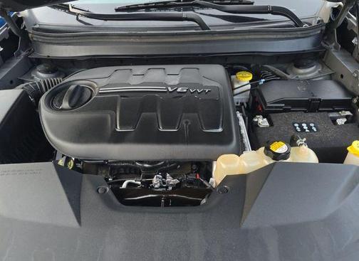 Sting-Gray Clearcoat 2022 Jeep Cherokee Limited