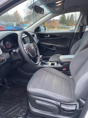2020 Kia Sorento LX