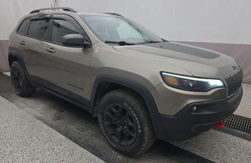 Light Brownstone Pearlcoat 2020 Jeep Cherokee Trailhawk