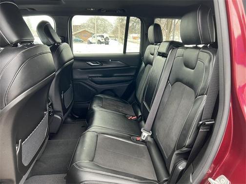 2024 Jeep Grand Cherokee Altitude