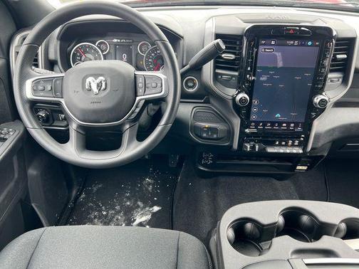 Molten Red Pearlcoat 2026 RAM 2500 Black Express Crew Cab 4x4 6'4' Box