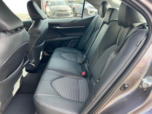 Celestial Silver Metallic 2024 Toyota Camry SE