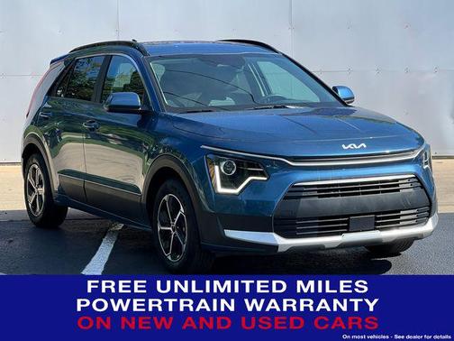 Mineral Blue 2024 Kia Niro EX