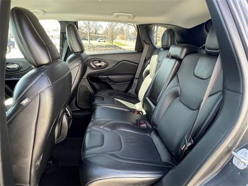2023 Jeep Cherokee Altitude