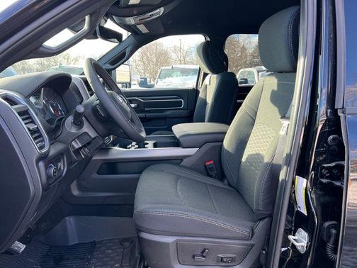 2026 RAM 2500 Big Horn Crew Cab 4x4 6'4' Box