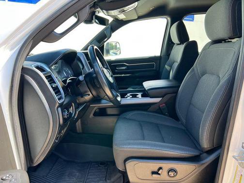 Bright White Clearcoat 2023 RAM 1500 Big Horn/Lone Star