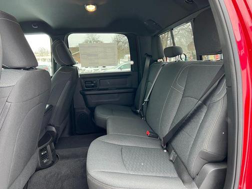 2026 RAM 2500 Black Express Crew Cab 4x4 6'4' Box