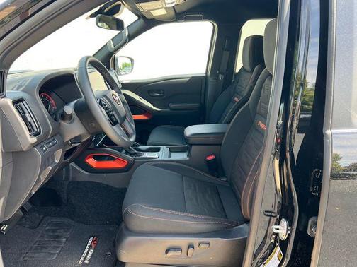 Super Black 2026 Nissan Frontier PRO-4X