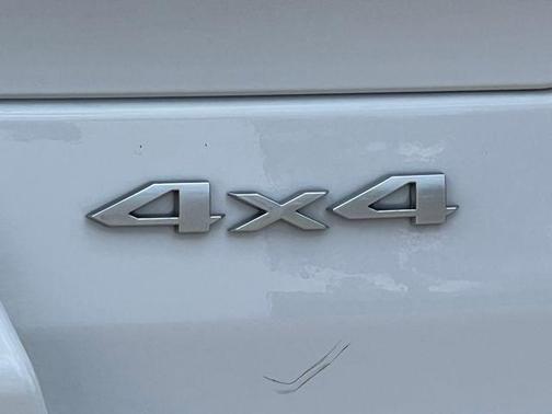 Bright White Clearcoat 2026 Jeep Grand Cherokee Limited