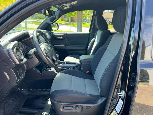 Midnight Black Metallic 2020 Toyota Tacoma TRD Off Road