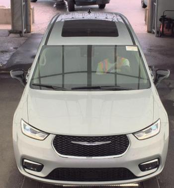 Silver Mist Clearcoat 2024 Chrysler Pacifica Limited