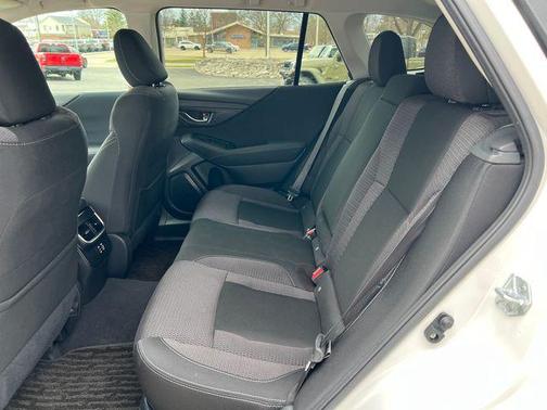 Crystal White Pearl 2024 Subaru Outback Premium