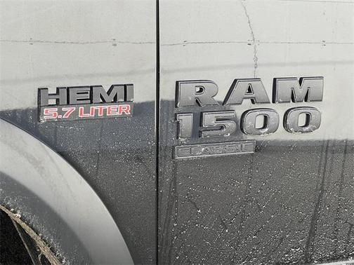 2024 RAM 1500 Classic Warlock Crew Cab 4x4 5'7' Box