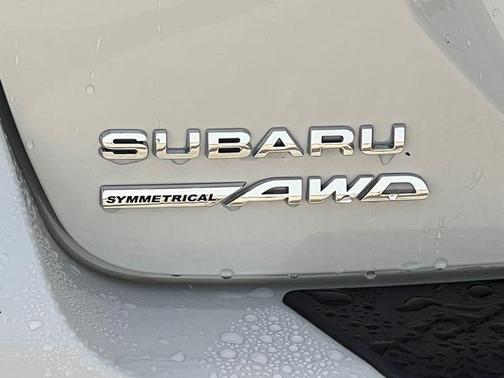 Crystal White Pearl 2024 Subaru Crosstrek Premium