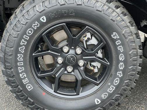 Black Clearcoat 2026 Jeep Gladiator Willys 4x4