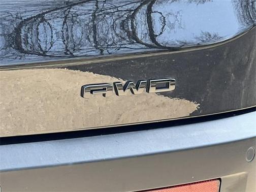 2022 GMC Acadia AWD SLT