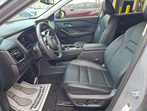 Boulder Gray Pearl 2024 Nissan Rogue SL