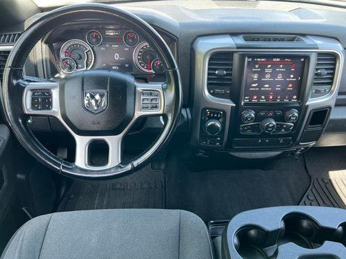 Bright White Clearcoat 2022 RAM 1500 Classic SLT