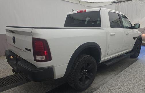 Bright White Clearcoat 2022 RAM 1500 Classic SLT