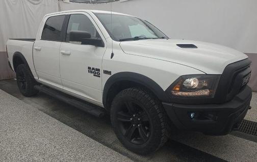 Bright White Clearcoat 2022 RAM 1500 Classic SLT
