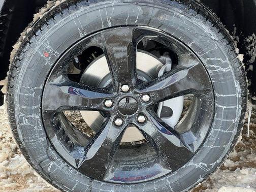 Silver Zynith 2026 Jeep Grand Cherokee Limited