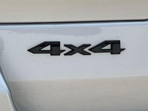 Silver Zynith 2026 Jeep Grand Cherokee Limited