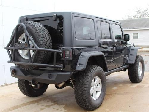 Photo 3 of 25 of 2015 Jeep Wrangler Unlimited Sport