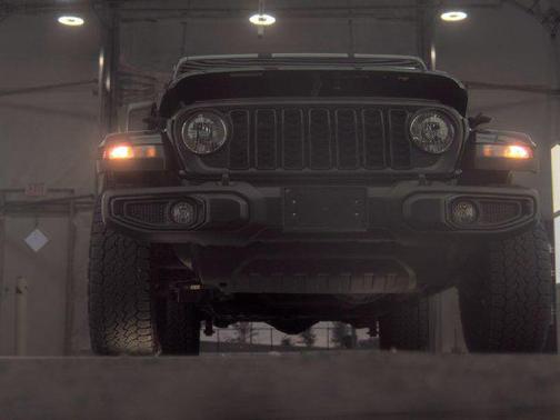 Fathom Blue Pearlcoat 2025 Jeep Gladiator Nighthawk