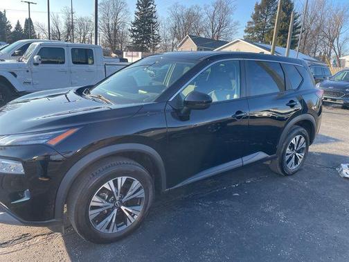 2022 Nissan Rogue SV