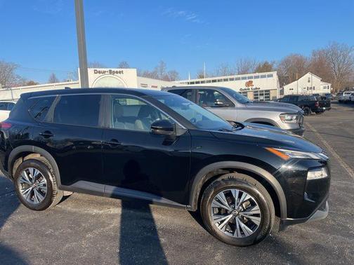 2022 Nissan Rogue SV