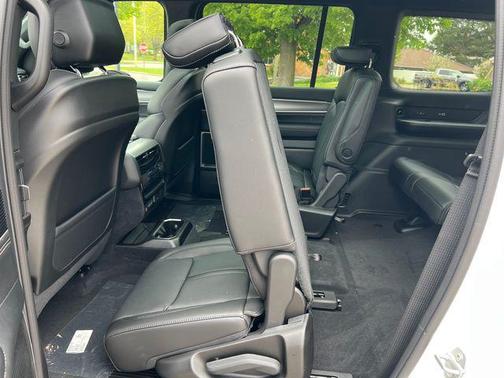 Bright White Clearcoat 2026 Jeep Grand Wagoneer Upland