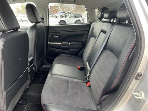 2024 Mitsubishi Outlander Sport 