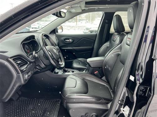 2020 Jeep Cherokee Trailhawk