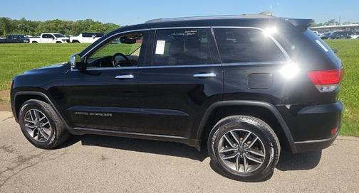 Diamond Black Crystal Pearlcoat 2020 Jeep Grand Cherokee Limited