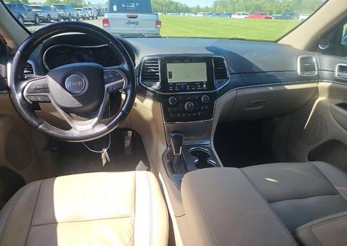 Diamond Black Crystal Pearlcoat 2020 Jeep Grand Cherokee Limited