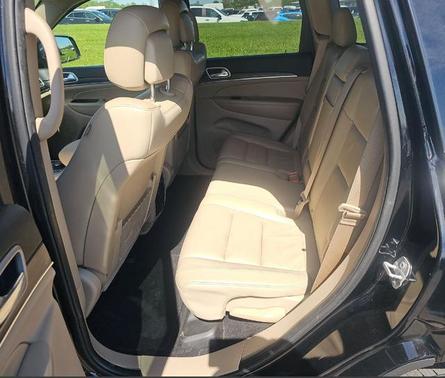 Diamond Black Crystal Pearlcoat 2020 Jeep Grand Cherokee Limited