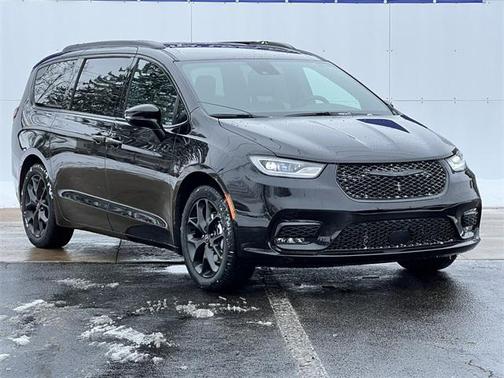 2026 Chrysler Pacifica L