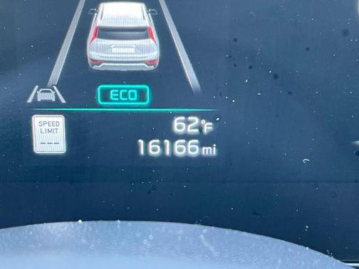 Aurora Black 2024 Kia Niro EX