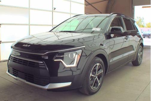 Aurora Black 2024 Kia Niro EX