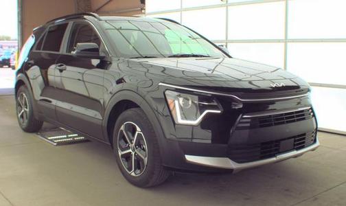Aurora Black 2024 Kia Niro EX