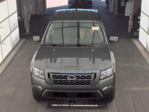 Gun Metallic 2024 Nissan Frontier SV