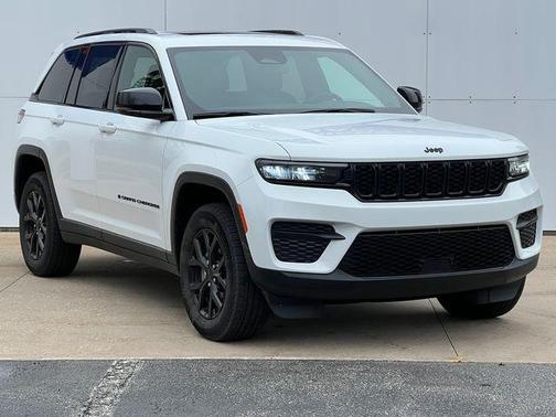 2024 Jeep Grand Cherokee Altitude