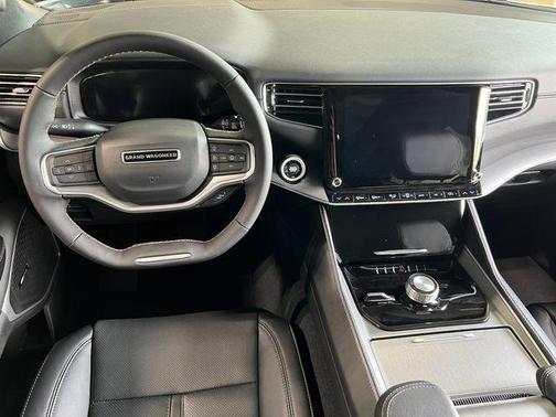 Silver Zynith 2026 Jeep Grand Wagoneer 4x4