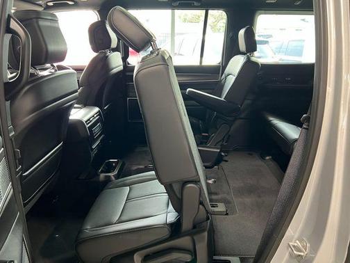 Silver Zynith 2026 Jeep Grand Wagoneer 4x4