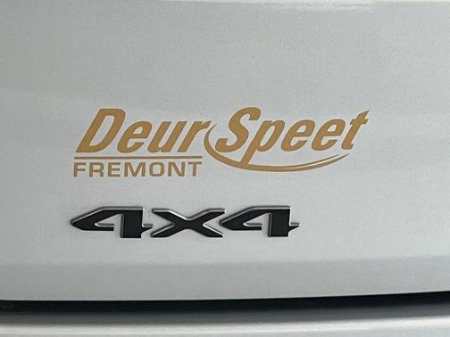 Silver Zynith 2026 Jeep Grand Wagoneer 4x4
