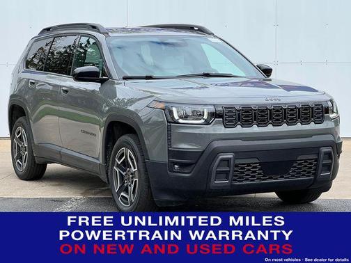 Sting-Gray Clearcoat 2026 Jeep Cherokee Laredo 4x4