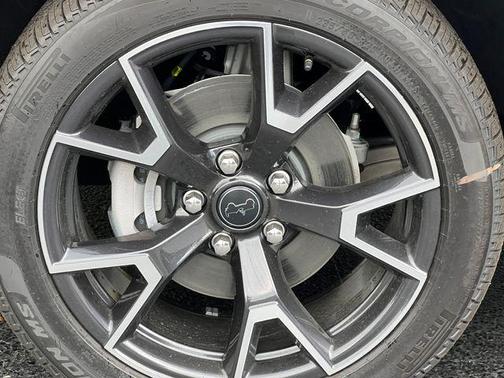 Silver Zynith Clearcoat 2026 Jeep Cherokee Overland