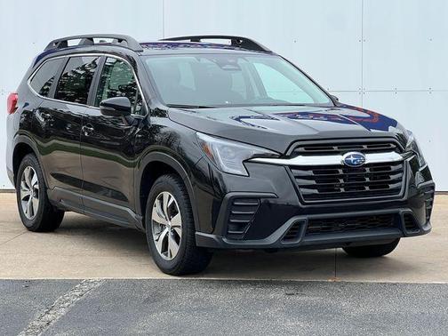 Crystal Black Silica 2023 Subaru Ascent Premium 8-Passenger