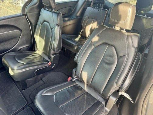 2020 Chrysler Pacifica L